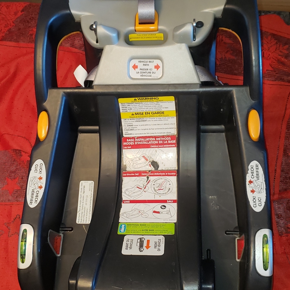 Chicco keyfit 30 infant car seat with base